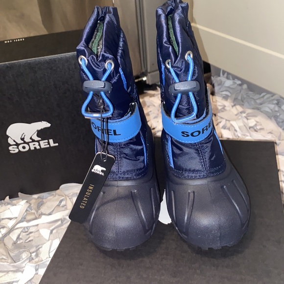 New Sorel Children’s Flurry Boots - Picture 3 of 8